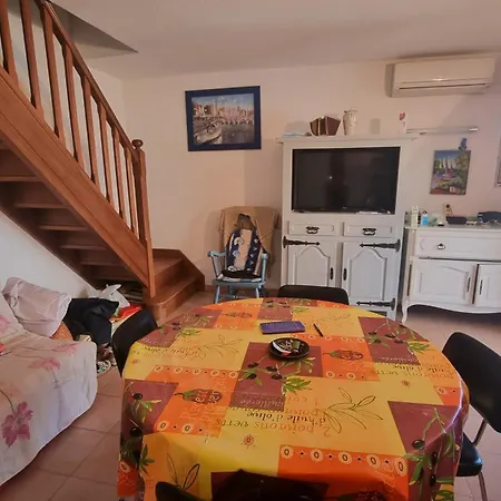 Сasa de vacaciones Maisonnette Familiale Climatisée Dans Résidence Avec Piscine Vic-la-Gardiole